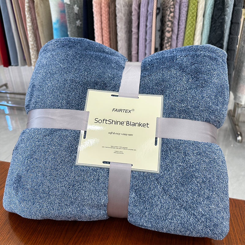 huade Cationic Flannel Blanket  The sofa blanket is thickened to increase simplicity and leisure