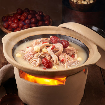 ruyisanbao Pork belly and chicken soup with peppers Nutritious and full of flavour