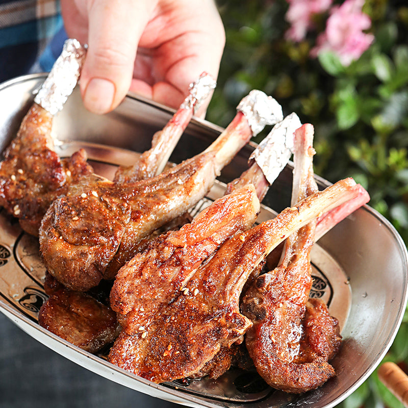 ruyisanbao  French style lamb chops Selected lamb chops in a light dressing, sliced in a nutritious way suitable for a variety of cooking methods.
