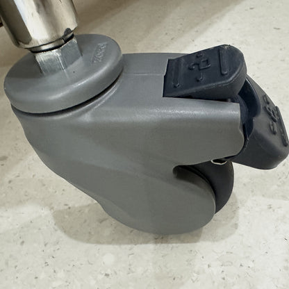 jinlu Stainless steel treatment trolley (ask for price)