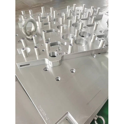 GAIN Capital    Plastic molds   (Please consult customer service for prices)
