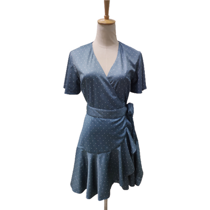 Shushengtang    Navy polka-dot dress    (Please refer to customer service for pricing)